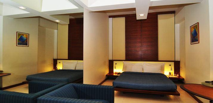 โฮเทล สตูดิโอ เอสติค Hotel ปูเน่ ภายนอก รูปภาพ